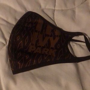 Ivy Park Mask